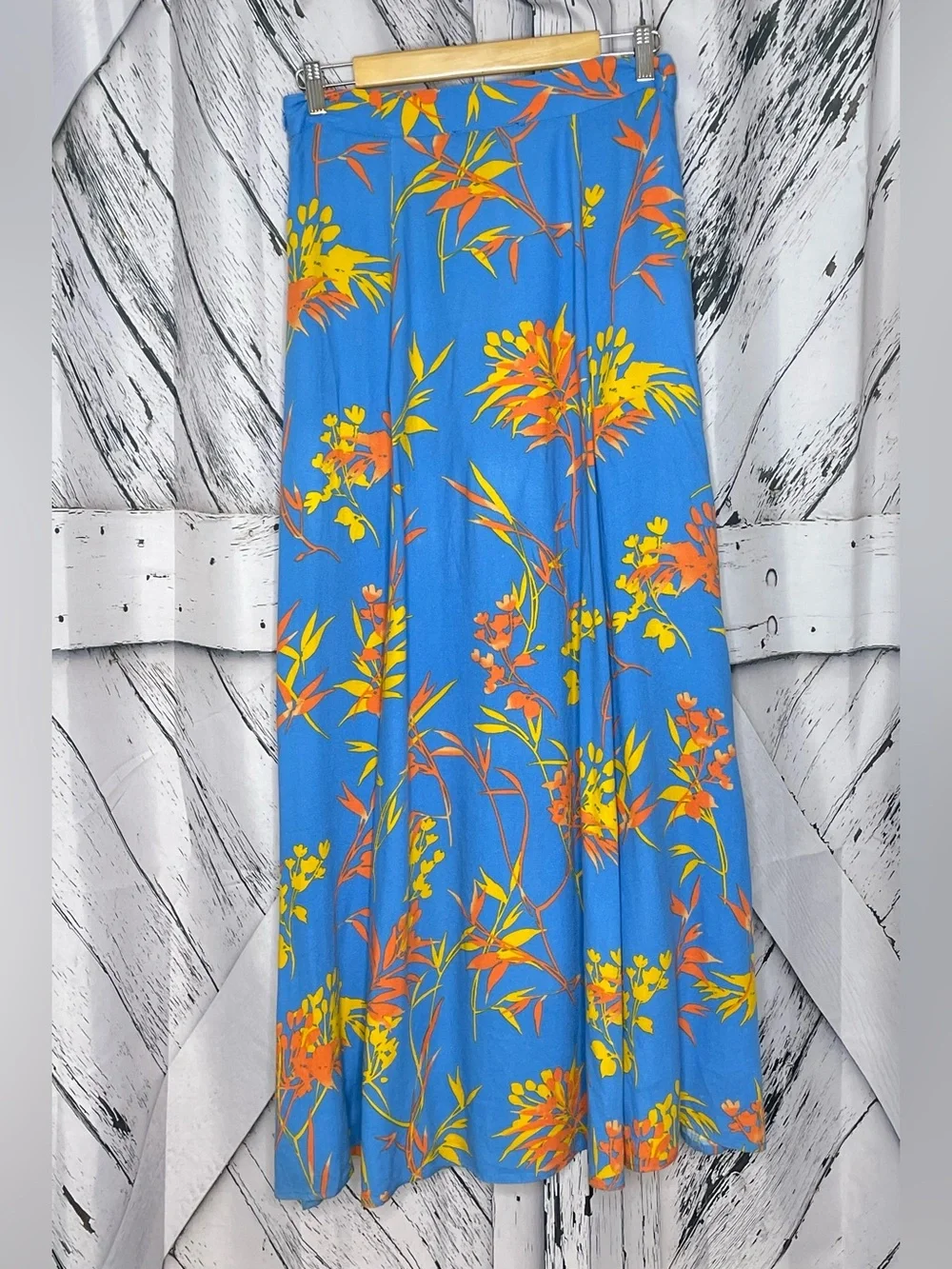 Olivaceous Wrap Tie Maxi Skirt Floral Print M